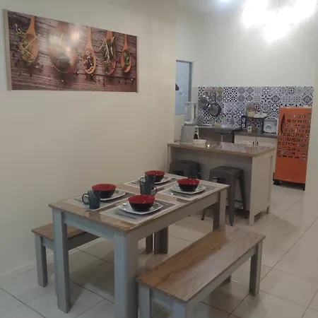 Alam Indah Homestay Bandar Puncak Alam Exterior photo