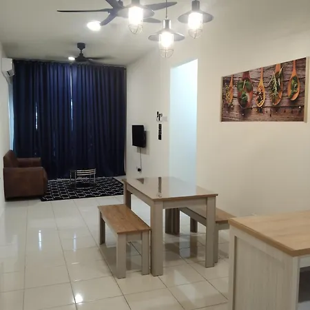 Alam Indah Homestay Bandar Puncak Alam Exterior photo